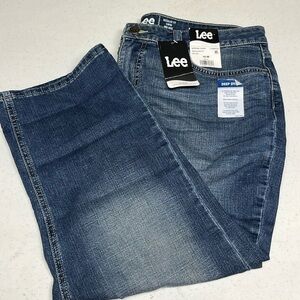 Lee Regular Fit Capri Mid Rise Jeans